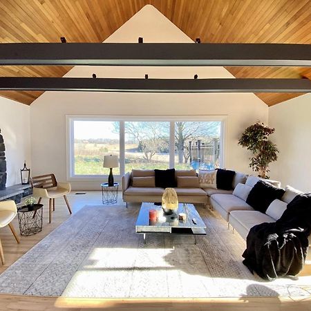 5000+ Sqft Cottage Near Toronto Bolton Экстерьер фото