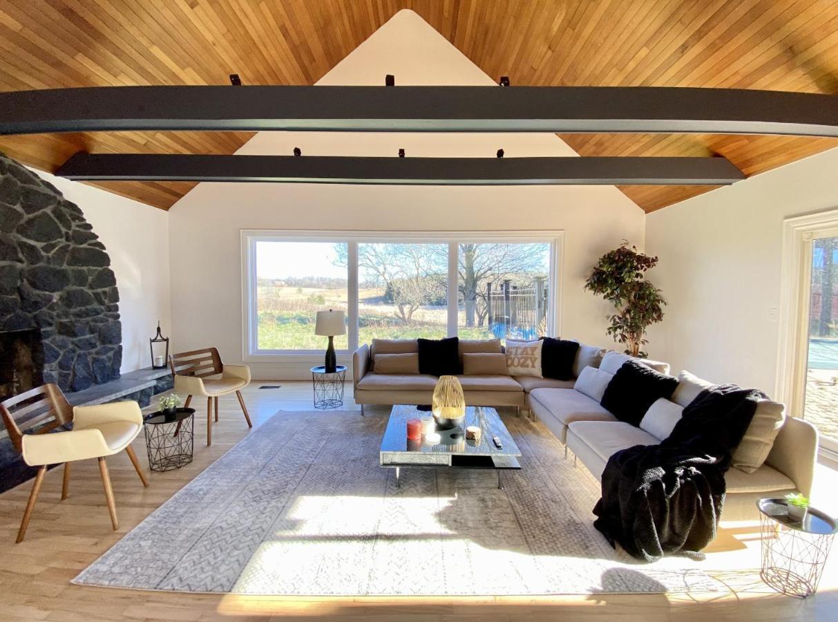5000+ Sqft Cottage Near Toronto Bolton Экстерьер фото