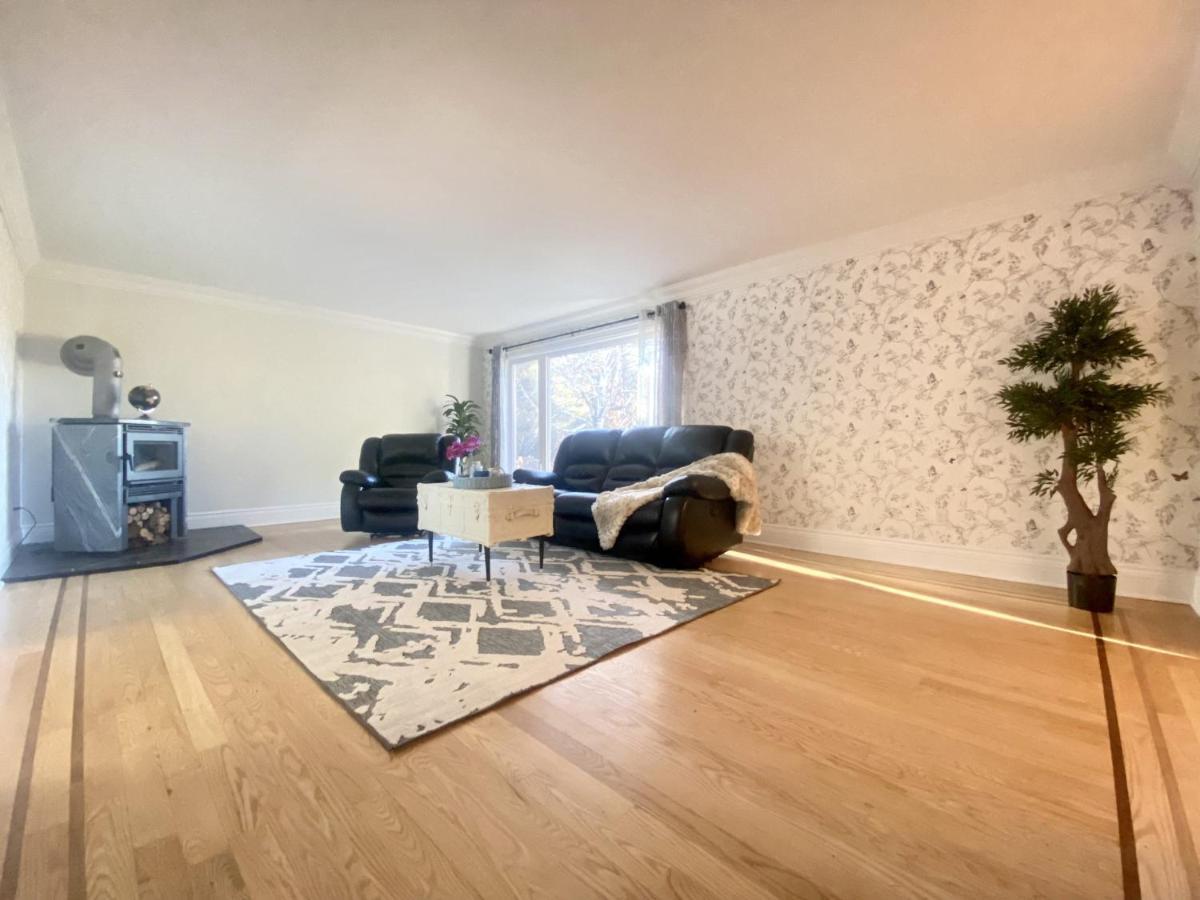 5000+ Sqft Cottage Near Toronto Bolton Экстерьер фото